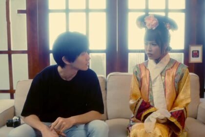 Hoàng Châu Cách Cách xuyên không được anh chụp ảnh cho lên đỉnh