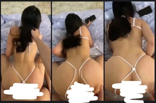 Mẹ liên lạc khi cô nàng đang mải mê sex